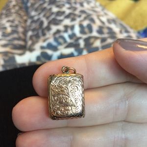 1900 Victorian Rose Gold Locket JM England